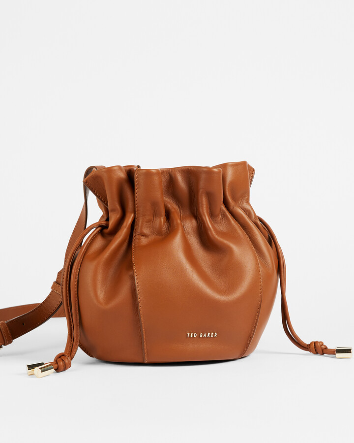 ted baker amali leather cross body bolsa