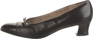 Ferragamo Vara Bow Accent Leather Pumps