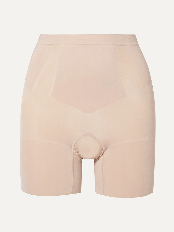 Spanx Spanxsculpt Oncore Mid-thigh Shorts - Neutrals