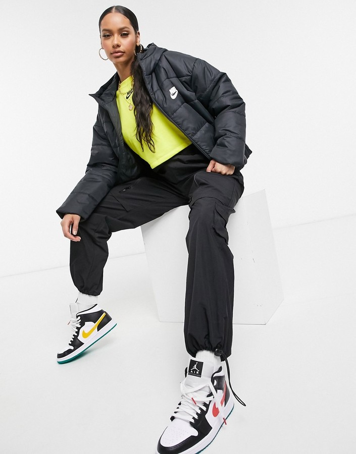 nike short padded jacket with branded waistband