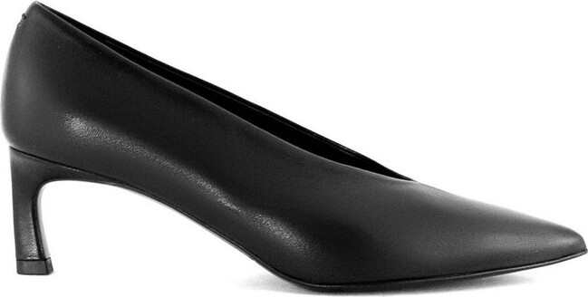 Halmanera Vale Pointed Toe Pumps