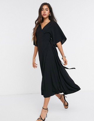 Liquorish kimono sleeve midi dress in black