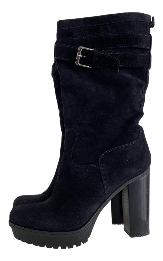 unisa suede booties