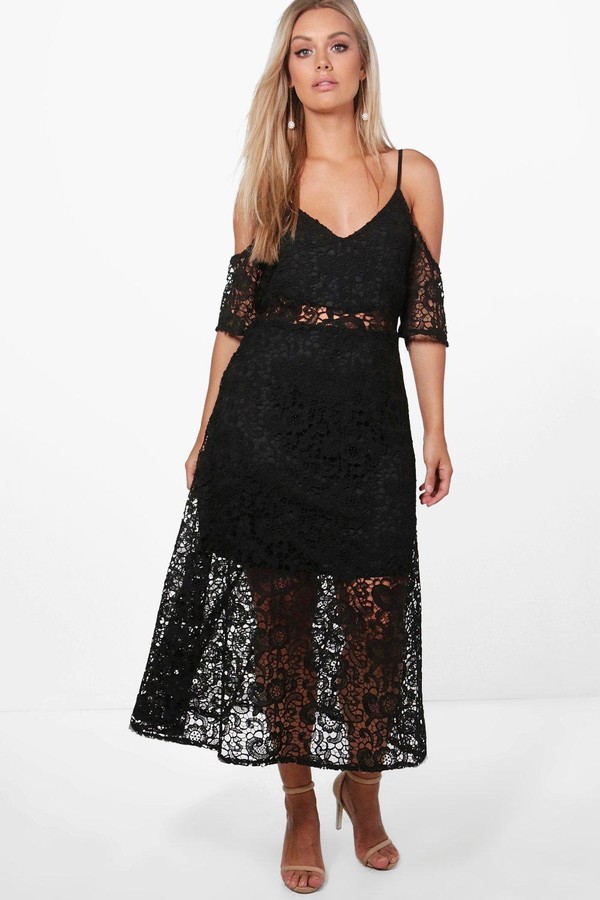 boohoo plus dresses