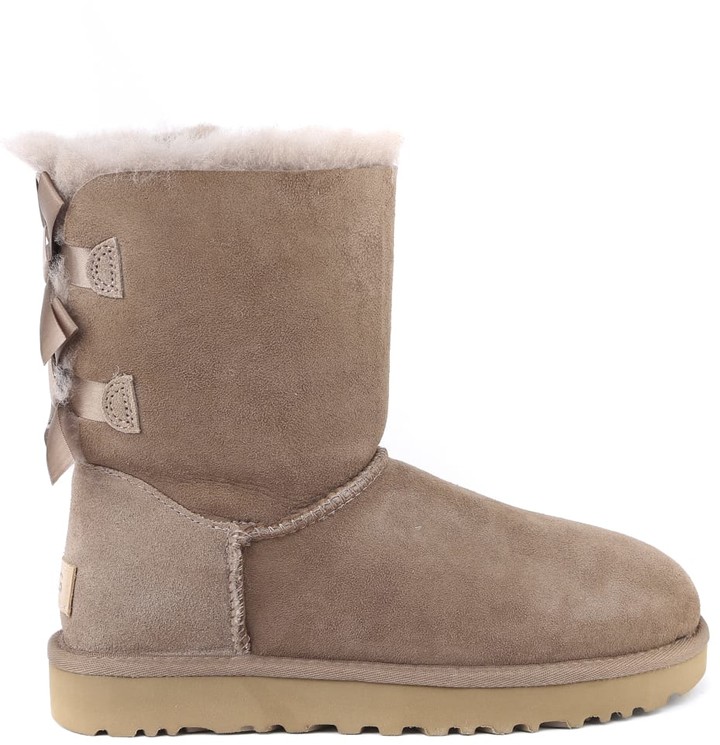 uggs with bows in the front