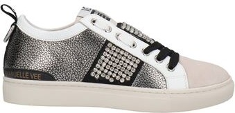Emanuélle Vee Woman Sneakers