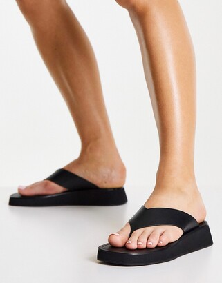 And other stories & leather flatform thong sandals in black