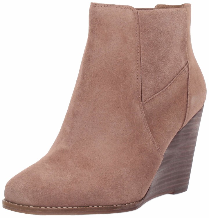 jessica simpson hilrie wedge booties