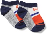 Thumbnail for your product : Gap Print no-show socks
