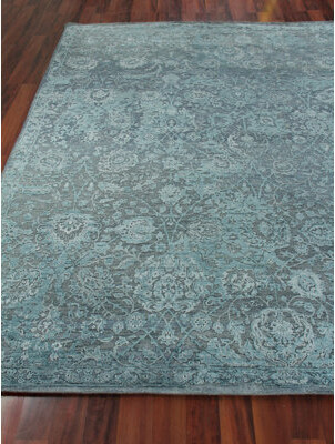 Exquisite Rugs Meena Floral Hand-Knotted Blue/Ivory/Gray Area Rug