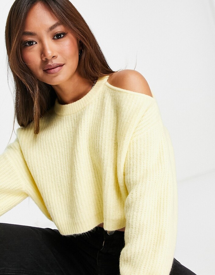 shoulder detail jumper