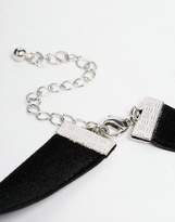 Thumbnail for your product : ASOS DESIGN Basic Velvet Choker Necklace