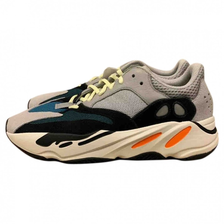 yeezy 700 c2