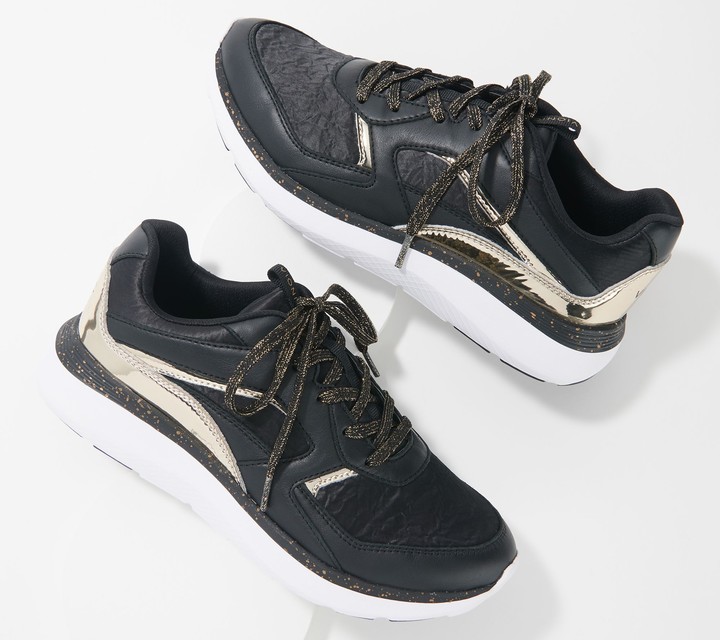 vionic adela sneaker