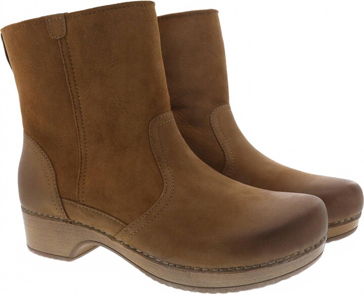 Women's Bettie Nubuck Shearling Boot In Honey