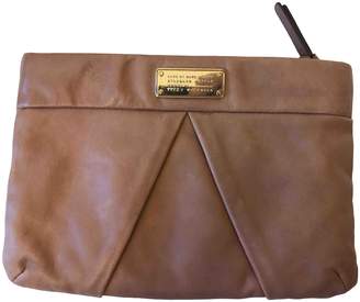 Marc by Marc Jacobs Classic Q Beige Leather Clutch bags