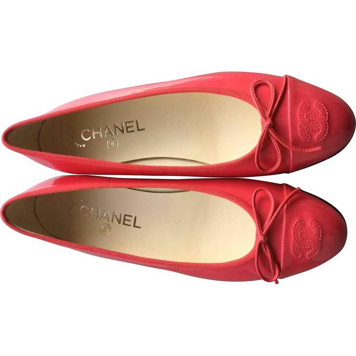 Chanel Pink Patent leather Ballet flats