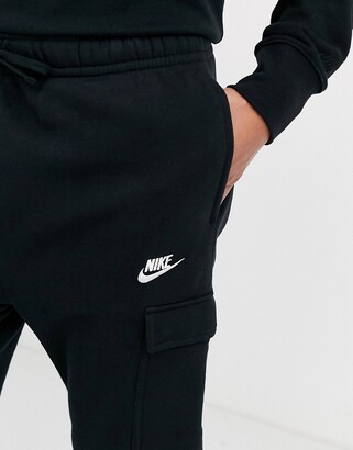 Nike Club cuffed cargo sweatpants in black - BLACK