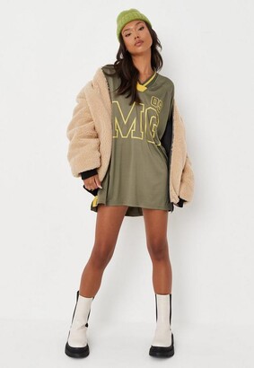 deep v neck t shirt dress