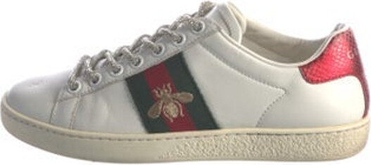 Gucci Ace Low Top Sneakers White Leather Web Accent & Bee Accent Round-Toes with Embroidered Accent Lace-Up Closure at Uppers Designer