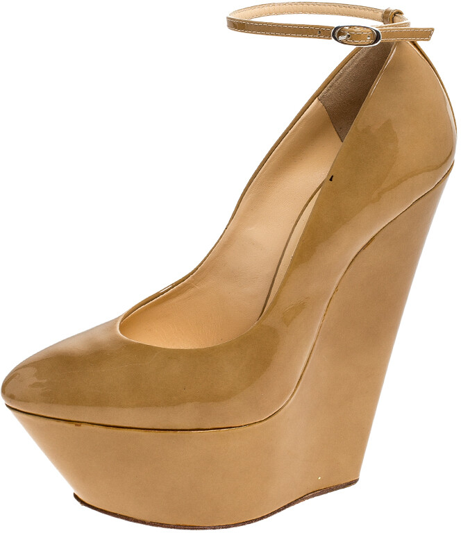 tan patent leather wedges