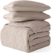 Ienjoy Home All Season 3 Piece King/California King Floral Stitch Quilt Set with Shams