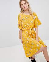 Thumbnail for your product : New Look Printed Flutter Sleeve Tie Front Wrap Midi Summer Dress