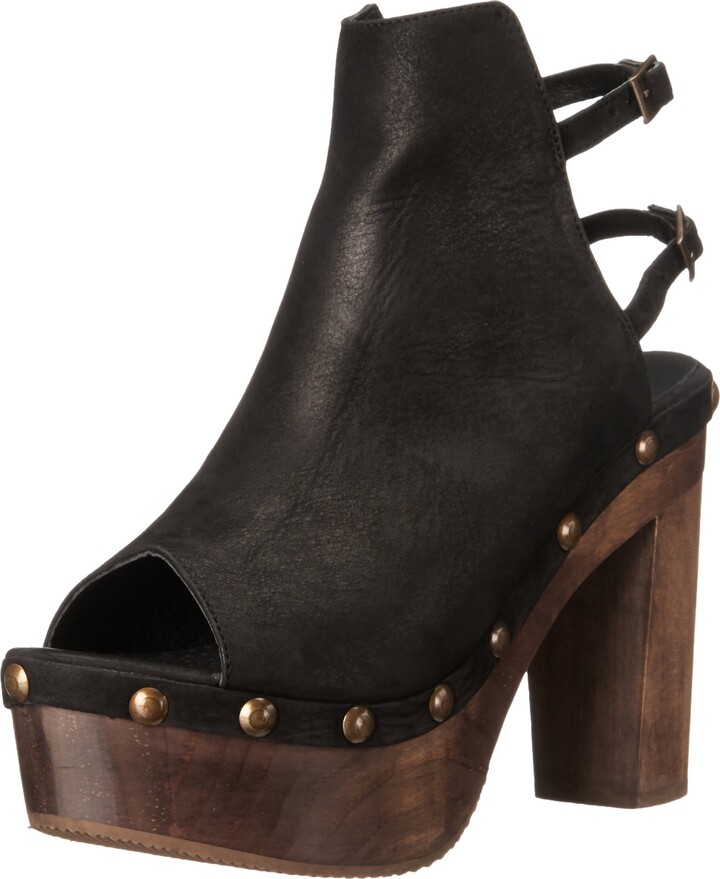 five worlds by cordani