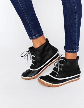 Sorel Out N About Leather Lace Up Ankle Boots