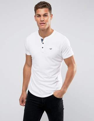 Hollister Henley T-Shirt Slim Fit Icon Logo In White