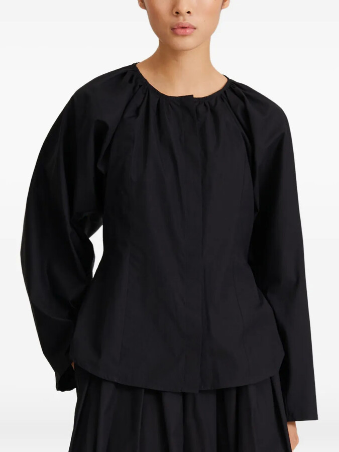 Stylein Junina pleated blouse