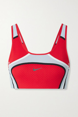 nike sports bras canada