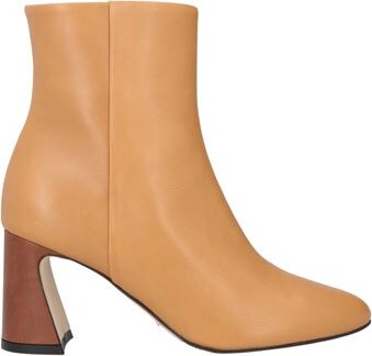 Momonì Woman Ankle boots