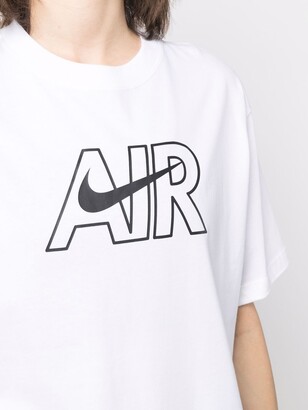 Nike logo-print T-shirt