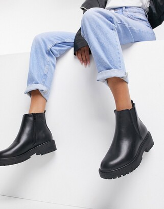 New Look chunky faux leather flat chelsea boot in black - ShopStyle
