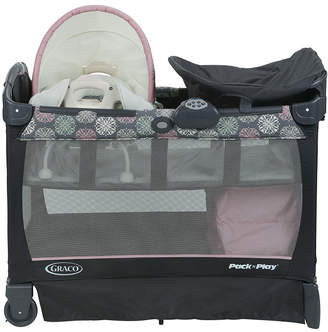 Graco Pack n Play with Cuddle Cove Removable Seat