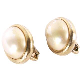 Christian Dior Gold Metal Earrings