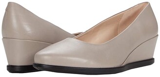 ecco women's pumps