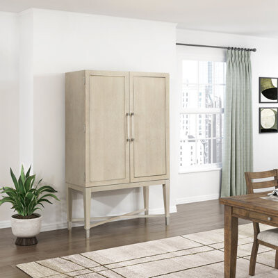 Lark Manor Darnasia 42\