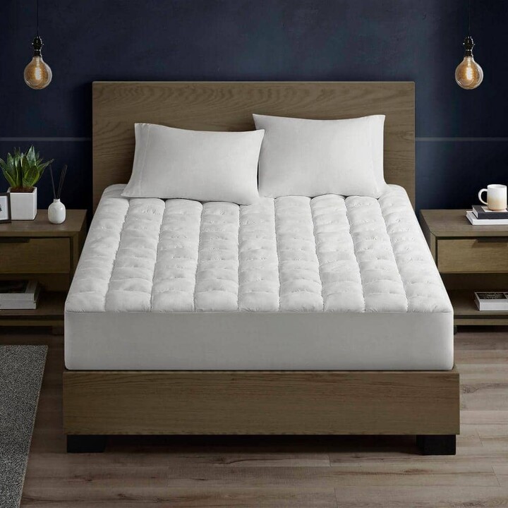 Intelligent Design Dream Puff 15 in. Queen White Overfilled Down Alternative Mattress Pad