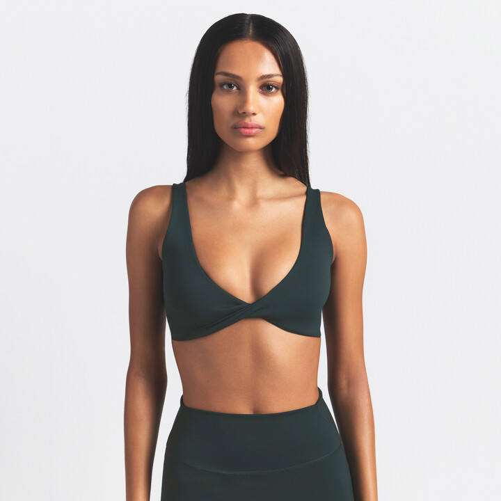 nike twist sports bra