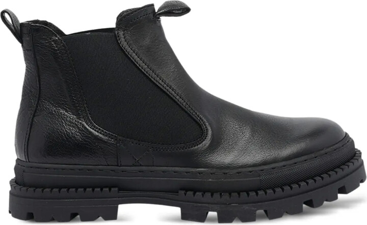 Pawelk's Round Toe Boots