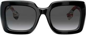 burberry sunglasses case black