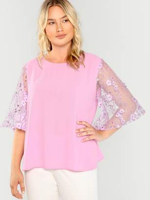 VINCE CAMUTO Womens Bell Sleeve Floral Embroidered Mesh Scalloped Blouse