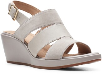 clarks gray sandals