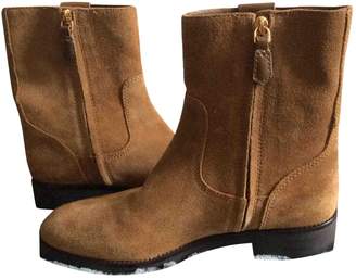 tory burch suede boots