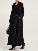 Thumbnail for your product : Queene and Belle Round Neck Cashmere Sweater - Womens - Black