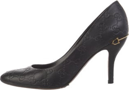 Gucci Leather Pumps Black Horsebit Accent Interlocking G Logo & GG Signature Round-Toes Includes Box Unfortunately due to restrictions this item may not be eligible for shipping in all areas.