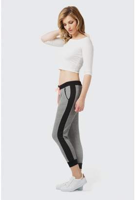Select Fashion Fashion Womens Grey Airtex Side Crop Jogger - size 18