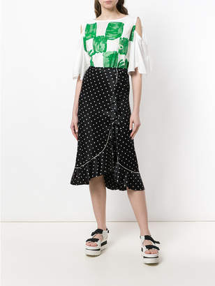 Tsumori Chisato off-shoulder square print T-shirt